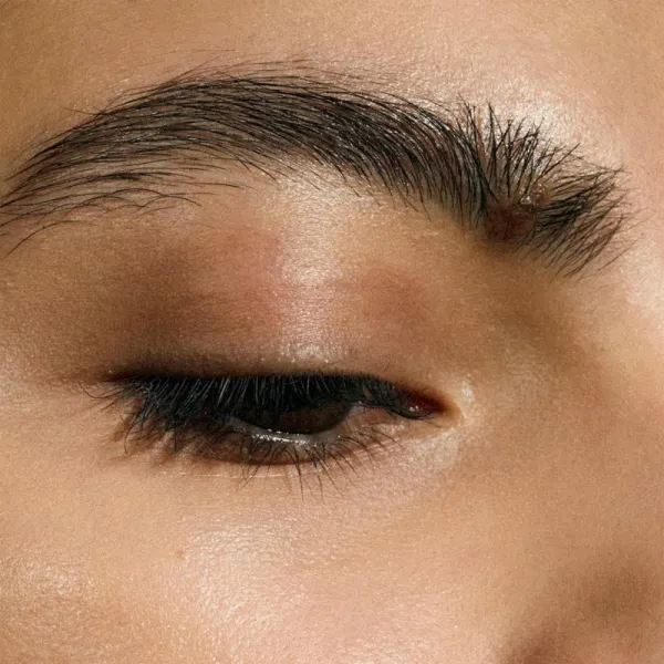 MÁDARA The Brow Pencil ceruzka na obočie odtieň #1 Dark Brown ​ 1 g