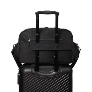 BABYONO Taška prebaľovacia cestovná 40x20x25 cm - black