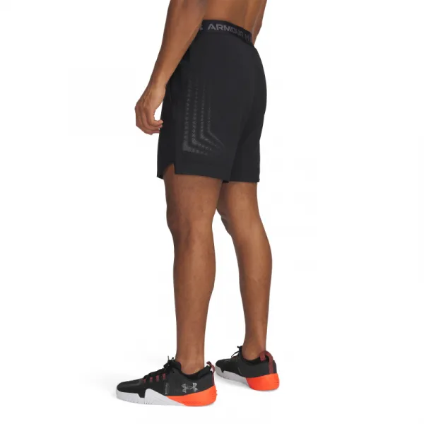 Pánske tréningové kraťasy UNDER ARMOUR Vanish Woven 6in Graphic Sts-BLK