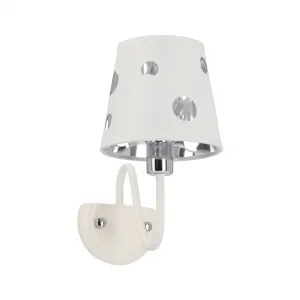 Nástenná lampa Batley Ledea s otvormi v bielej farbe
