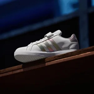 Dievčenská rekreačná obuv ADIDAS Grand Court 2.0 K cloud white iridescent cloud white
