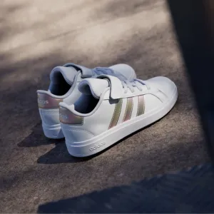 Dievčenská rekreačná obuv ADIDAS Grand Court 2.0 K cloud white iridescent cloud white