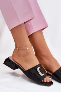 VINCEZA Elegantné Dámske Sandále Na Klíne S Zlatým Detailom