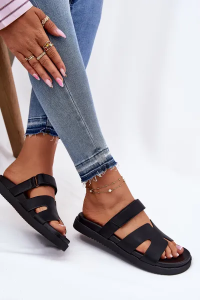 Dámske Sandále S Velcro Vinceza