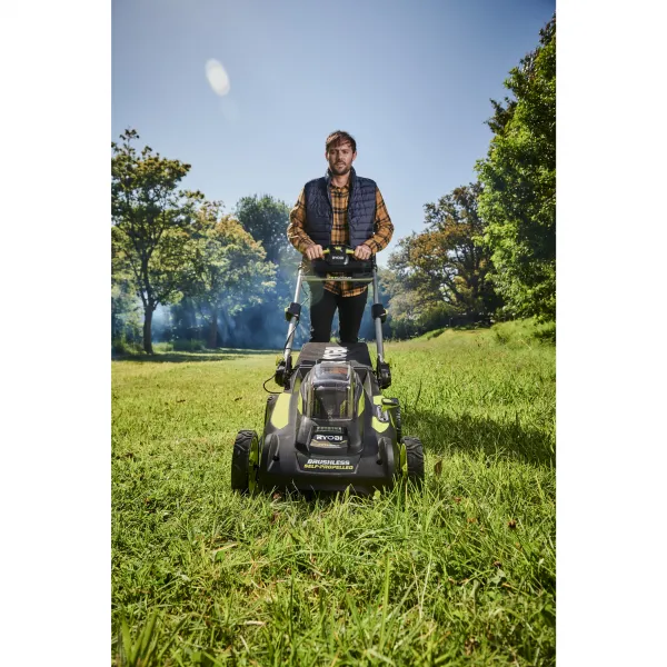 AKU kosačka na trávu RYOBI RY36LMX51A-160 s pojazdom RY5133004589