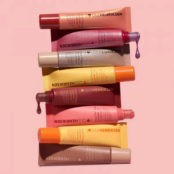 OLEHENRIKSEN Pout Preserve Peptide Lip Treatment hydratačný lesk na pery odtieň Citrus Sunshine Glimmer 12 ml