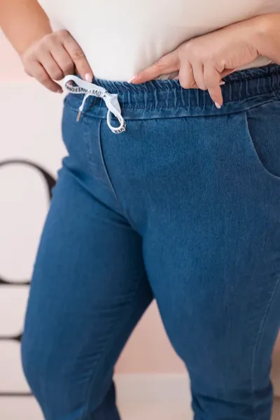 Kesi Włoski Dámske bavlnené nohavice Plus Size s elastickým pásom a šnúrkou džínsovina
