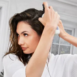 Bumble and bumble Thickening Go Big Plumping Treatment objemový sprej na fénovanie a záverečnú úpravu vlasov 250 ml