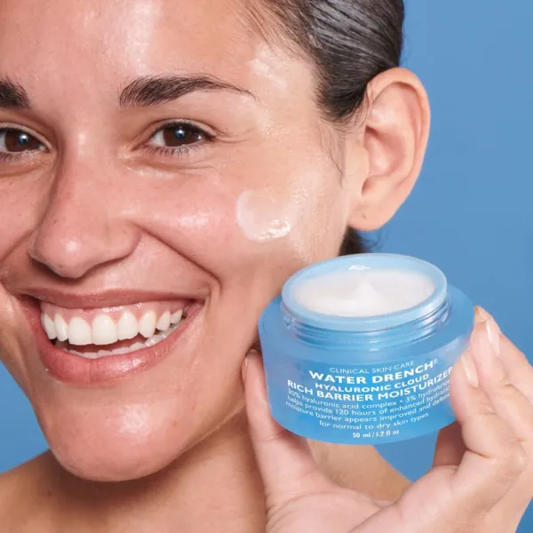 Peter Thomas Roth Water Drench Hyaluronic Cloud Rich Barrier Moisturizer bohatý hydratačný krém pre obnovu kožnej bariéry 50 ml