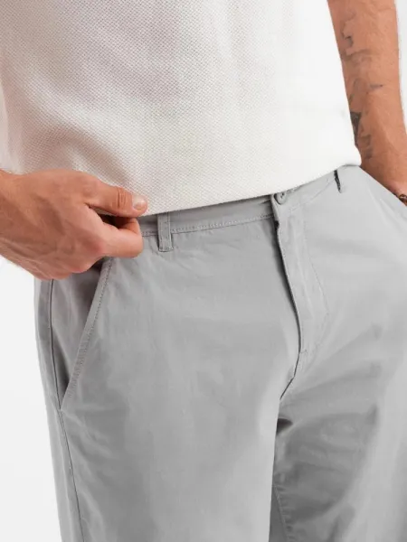 Pánske štýlové kraťasy chinos- šedé