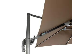 Záhradný slnečník Houseland Vexon s LED osvetlením 300x300 cm svetlohnedý