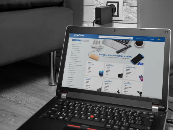 AVACOM QuickTIP 45W - univerzálny adaptér pre notebooky + 9 konektorov