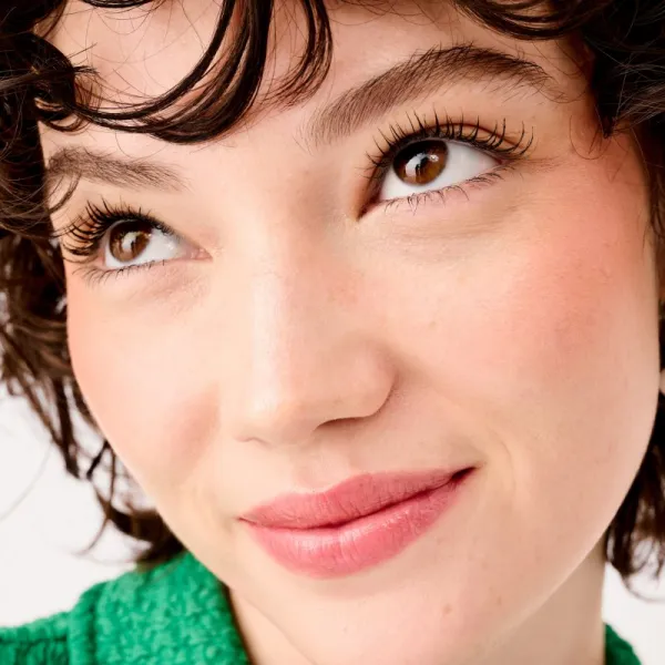 Benefit WANDERful World púdrová lícenka odtieň Blossy 6 g