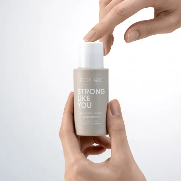 ICONIQUE Professional STRONG LIKE YOU Repair & Strengthening posilňujúci kondicionér pre poškodené vlasy 70 ml