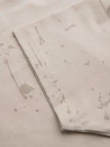 Módne tričko s nápisom pre mužov krémové