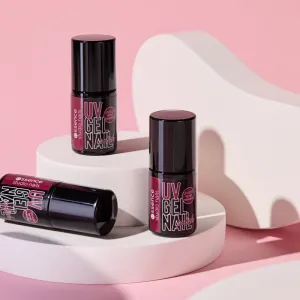 essence studio nails UV GEL NAIL gélový lak na nechty s použitím UV/LED lampy odtieň 106 chic on fleek 5 ml