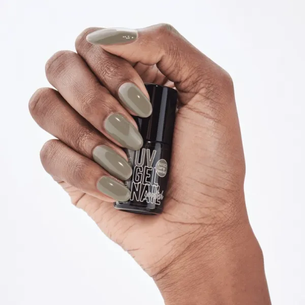 essence studio nails UV GEL NAIL gélový lak na nechty s použitím UV/LED lampy odtieň 09 Cargo Couture 5 ml