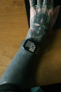 Innocent Titan Apple Watch Band 44/45/46/49mm - Black