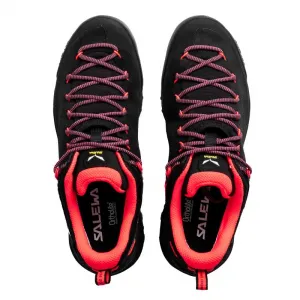 Dámska nízka turistická celokožená obuv SALEWA Wildfire Leather GTX W black fluo coral