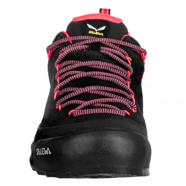 Dámska nízka turistická celokožená obuv SALEWA Wildfire Leather GTX W black fluo coral