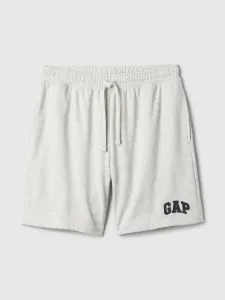 Biele teplákové kraťasy s logom GAP