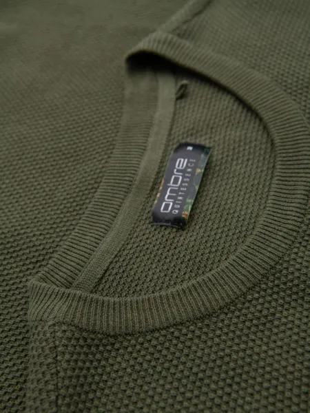 Trendy pánske tričko s krátkym rukávom- olivové