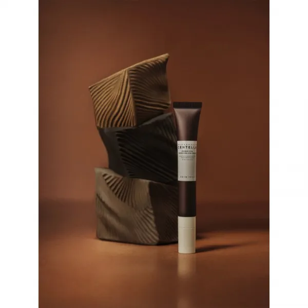 SKIN1004 Madagascar Centella Probio-Cica Bakuchiol Eye Cream protivráskový očný krém s upokojujúcim účinkom