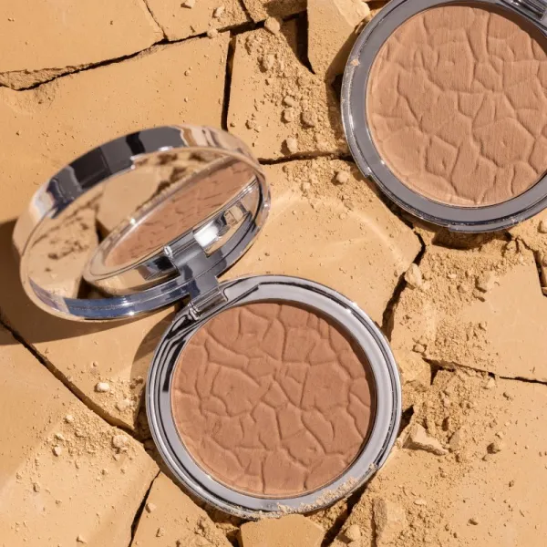 Catrice DESERT DUNE krémový bronzer s matným efektom odtieň C02 Future Oasis 8.5 g