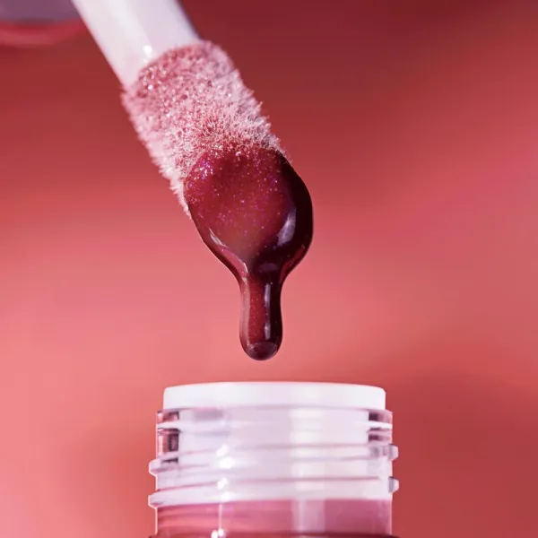 Catrice ETERNAL RED olej na pery so zväčšujúcim efektom odtieň C03 Dark Romance 3.6 ml
