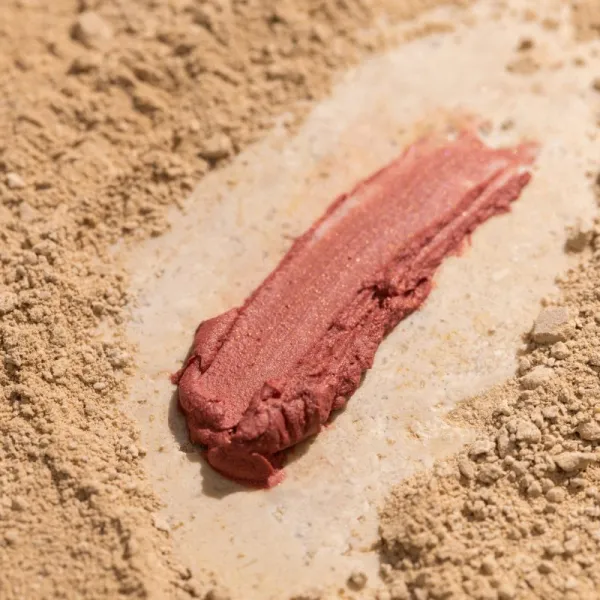 Catrice DESERT DUNE rozjasňujúca lícenka odtieň C01 Desert Rose 10.5 g