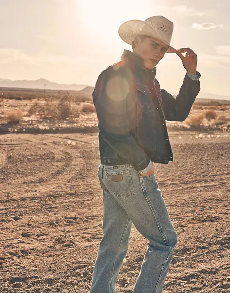WRANGLER Pánske džínsy  13MWZ ANTIQUE WASH 112358497 Veľkosť: 36/32