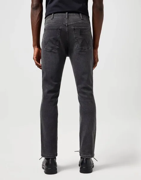 WRANGLER Pánske džínsy  LARSTON WHISPERED WASH 112362433 Veľkosť: 33/32