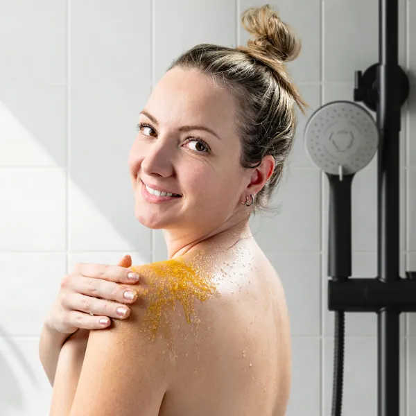 Telový peeling s BIO bambuckým maslom rakytník s pomarančom