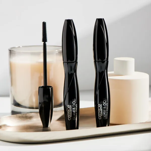 Catrice Glam & Doll Volume Mascara riasenka pre maximálny objem odtieň Black 10 ml
