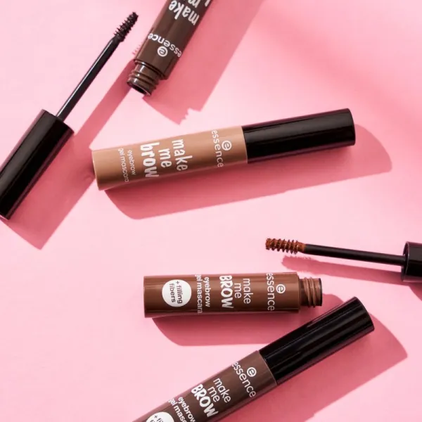 essence Make Me Brow gél na obočie odtieň 05 Chocolaty Brows 3,8 ml