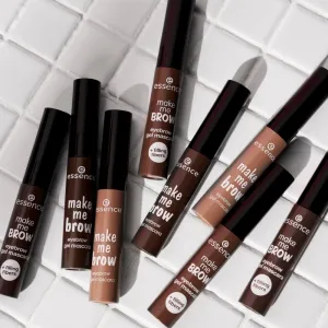 essence Make Me Brow gél na obočie odtieň 05 Chocolaty Brows 3,8 ml