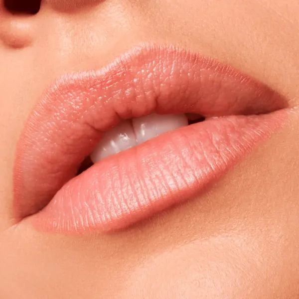 essence Soft & Precise ceruzka na pery odtieň 302 0.78 g