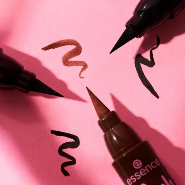 essence Lash PRINCESS linka na oči vo fixke odtieň Brown 3 ml