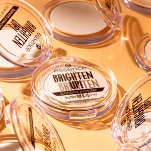 essence BRIGHTEN UP! zmatňujúci púder odtieň 20 9 g