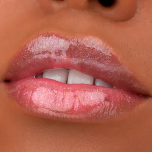 essence Juicy Bomb lesk na pery odtieň 105 Bouncy Bubblegum 10 ml