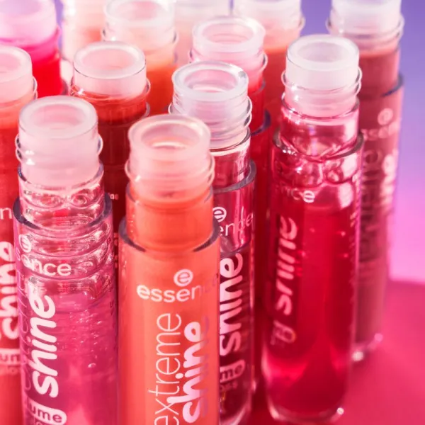 essence Extreme Shine lesk na pery pre väčší objem odtieň 101 Milky Way 5 ml