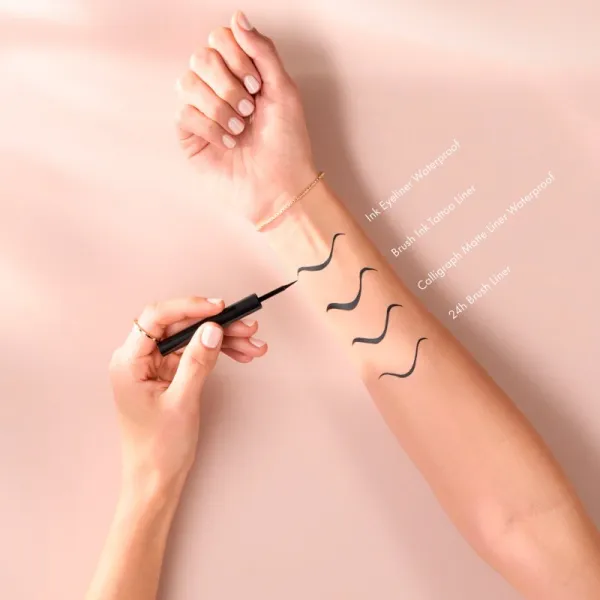 Catrice Ink Eyeliner tekuté linky na oči vodeodolné odtieň 010 Stay in Black 1,7 ml
