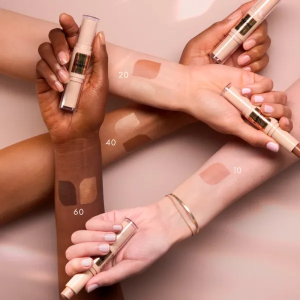 Catrice Magic Shaper bronzer a rozjasňovač v tyčinke odtieň 010 - Light 9 g
