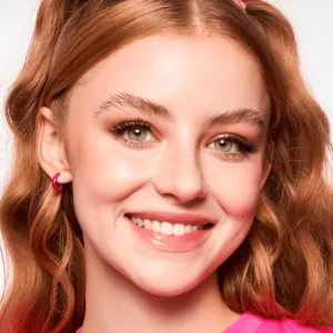 essence LASHES TO IMPRESS umelé mihalnice s lepidlom 8 ks