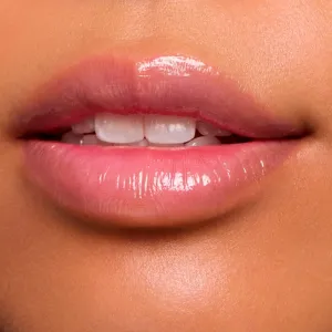 essence Juicy Bomb balzam na pery odtieň 02 So Berry Cute 2 g