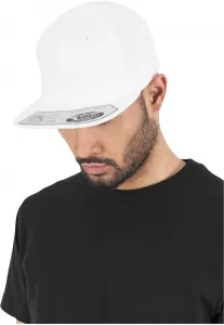110 Fitted Snapback white