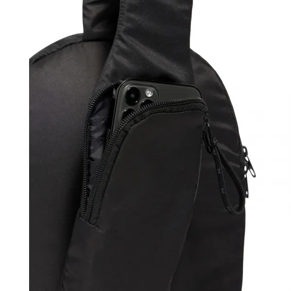 Dámsky batoh UNDER ARMOUR UA Studio City Sling-BLK