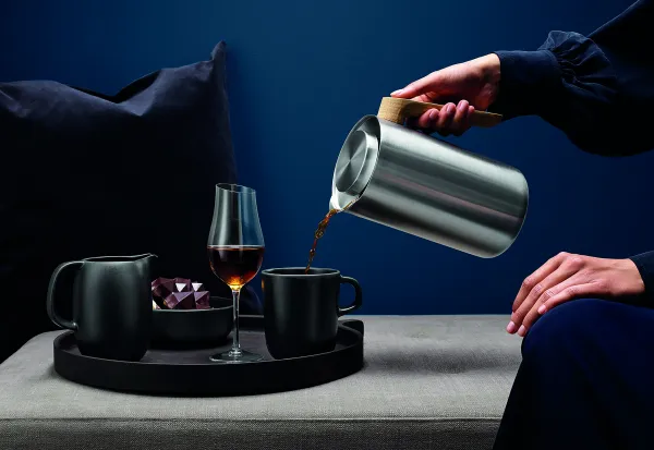 Hrnček čierny Nordic kitchen 0,4l, Eva Solo