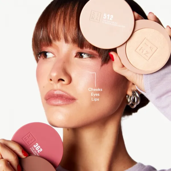 3INA The No-Rules Powder multifunkčné líčidlo na oči, pery a tvár odtieň 512 - Soft pearly gold, highlighter 8 g