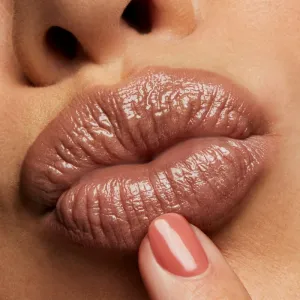 MAC Cosmetics Lipglass lesk na pery odtieň Spite 3,1 ml
